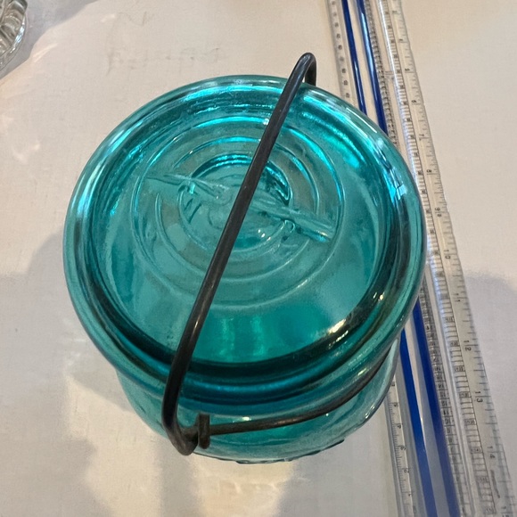 Centennial Ball Mason jar, turquoise glass - Picture 2 of 5